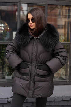 Недорогая зимняя пуховая куртка Pang Million черная