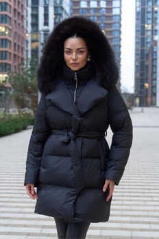 Зимнее пуховое женское пальто с капюшоном и манишкой