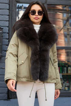 Красивый пуховик с мехом зима 2025-2026 хаки