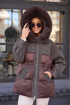 Зимнее пальто - пуховик с меховым капюшоном из песца